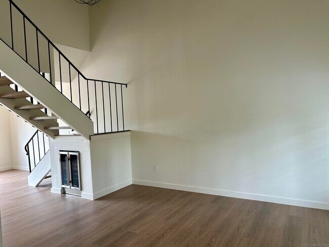 Foto del edificio - 483 Bay Meadows Way