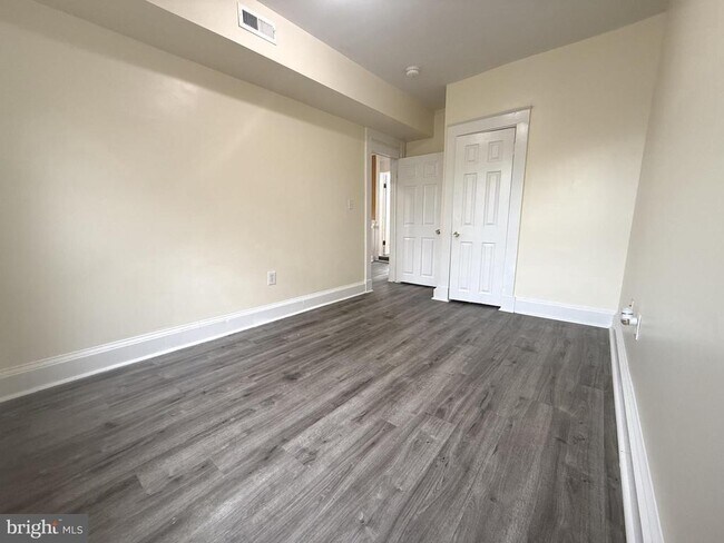 Foto del edificio - 720 Springfield Ave