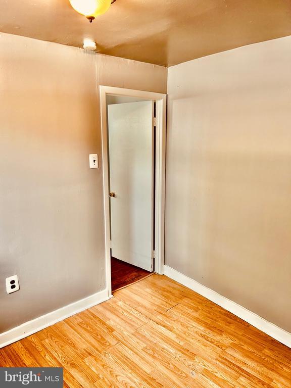 Building Photo - 2020 W 65th Ave