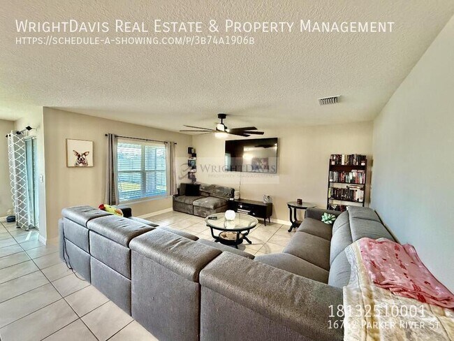 Foto del edificio - 16762 Parker River St