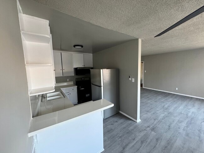 Foto del edificio - 4052 Coco Ave