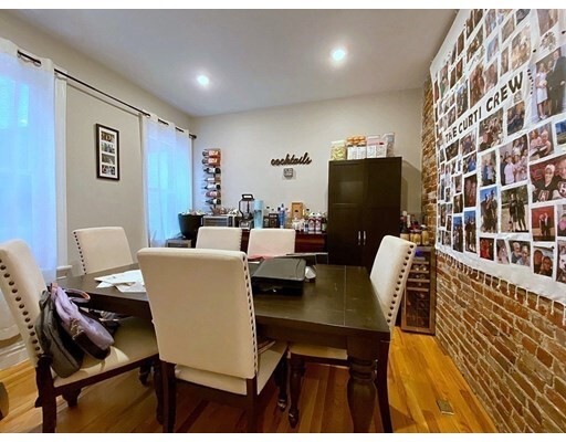 Primary Photo - 19 Tremont St