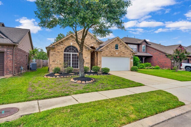 Building Photo - 16419 Dover Mills Dr