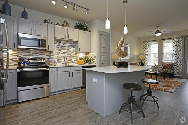 The Bridge At Heritage Creekside Apartments Plano Tx