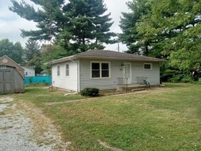 Building Photo - 212 S Lenfesty Ave