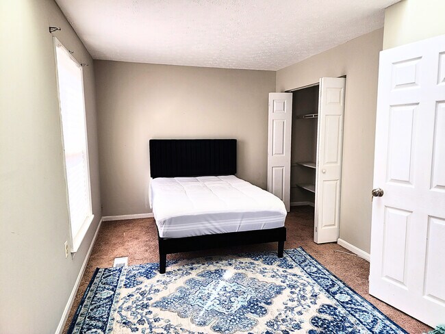 Foto del edificio - 14506 Mayfair Dr