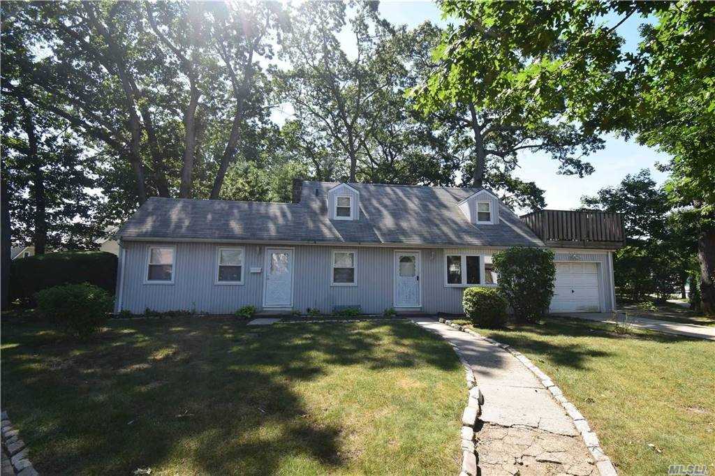 2131 Wantagh Ave, Wantagh, NY 11793 House for Rent in Wantagh, NY