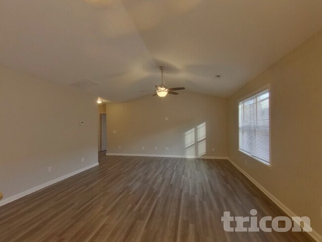 Building Photo - 113 Mariner Ct