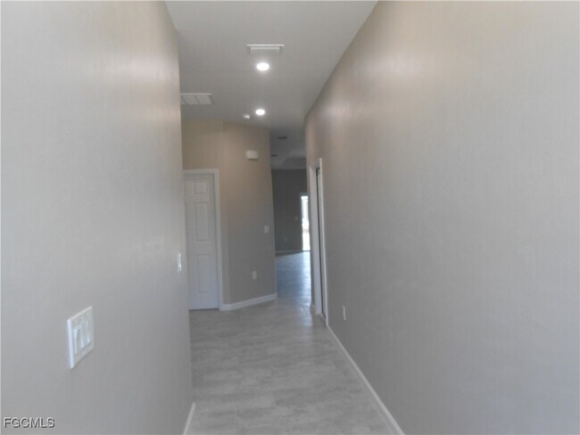 Foto del edificio - 935 Graystone Ave