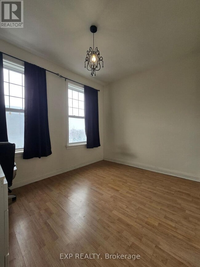 Building Photo - 88 Colborne St