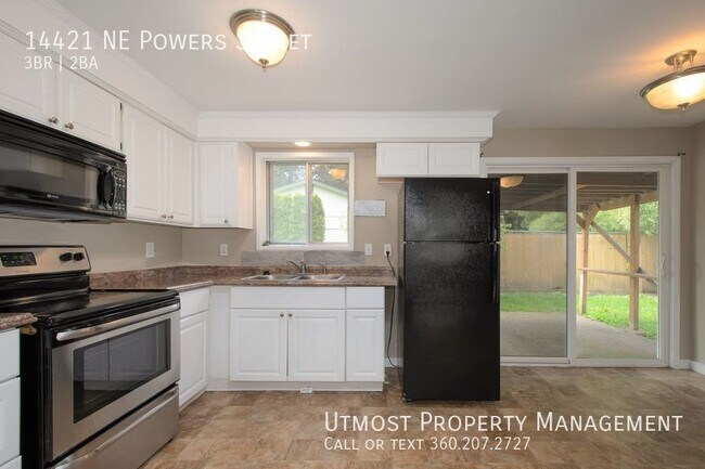 Foto del edificio - Updated 3BD Ranch on fully fenced corner lot