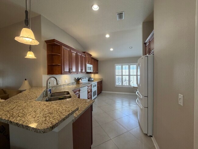 Foto del edificio - 4720 Decatur Cir