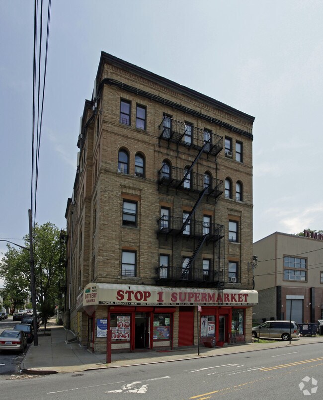 514 Richmond Ter, Staten Island, NY 10301 Apartments Staten Island