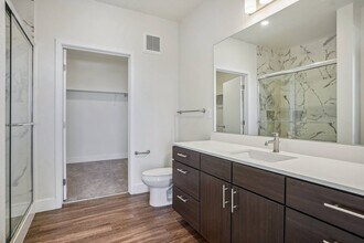 primary-bathroom-high-line-pointe-mount-evans-b4-2x2-1281-610-07-27-2026.jpg - High Line Pointe