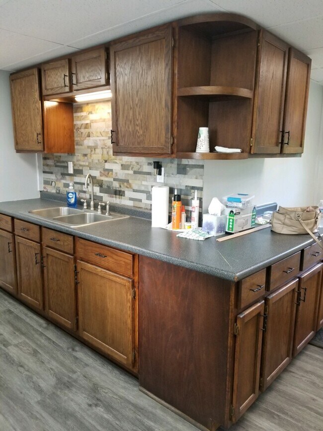 Kitchen 2 - 1220 N Cambria St