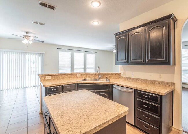 Building Photo - 5200 Austin Ridge Dr
