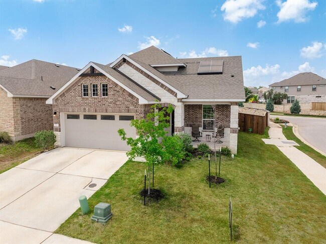 Foto del edificio - 900 Balsora Cv