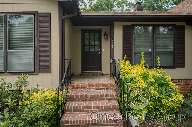 Foto del edificio - 5252 Dresden Rd