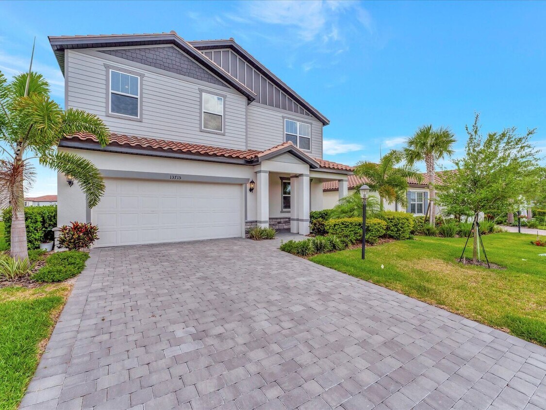 Primary Photo - Savanna, Lakewood Ranch 4 bed/2.5 bath Unf...