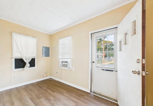 Foto del edificio - 2 Bedroom 1 Bathroom House for Rent