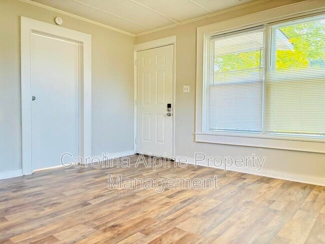 Building Photo - 2710 Birchfield Ln