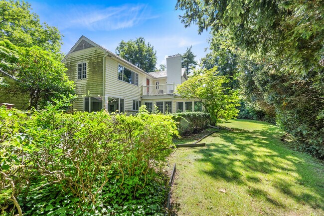 Building Photo - 76 Wensley Dr