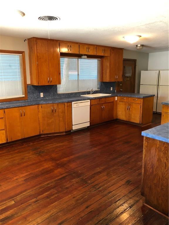 Building Photo - 4306 Avenue B