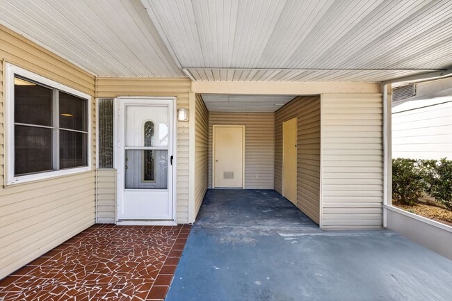 Photo - FULLY RENOVATED 2 BEDROOM WITH HUGE BONUS ROOM! House