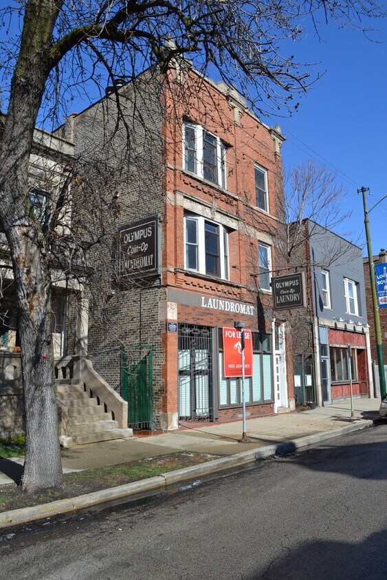Primary Photo - 2526 N California Ave