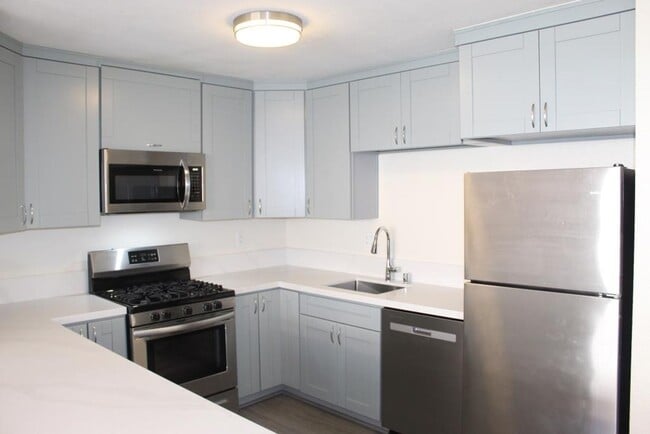 Building Photo - Single story 3 Br/2 Ba - Vine Street