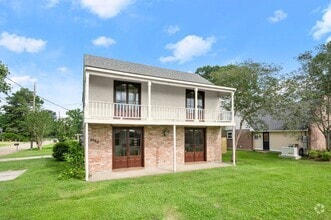 Building Photo - 2662 Brentwood Dr