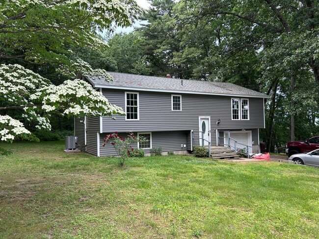 Building Photo - 5 Brady Ave