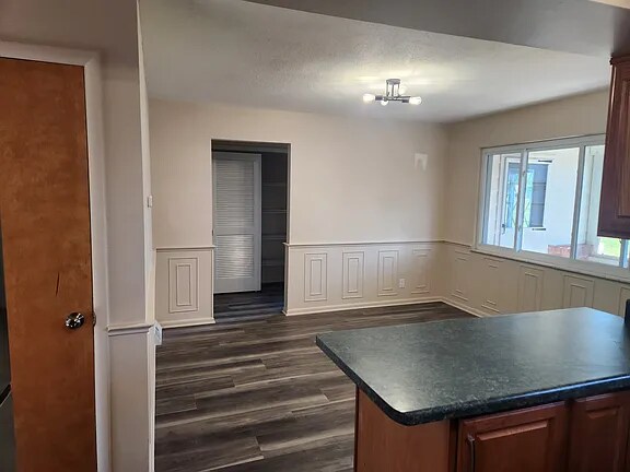 Foto del edificio - 3249 N Eastmoreland Dr