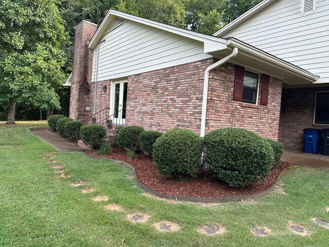 Foto del edificio - 275 Woodcastle Dr