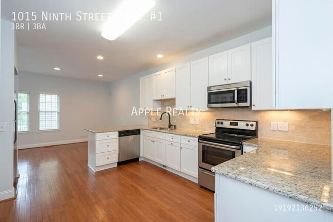 Building Photo - 1015 Ninth Street-Apt. #1
