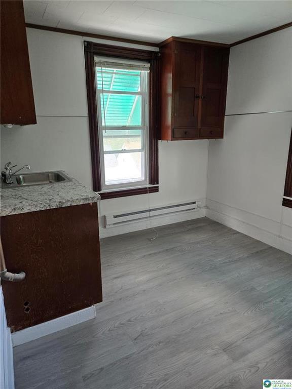 Foto del edificio - 145-146 E Center St