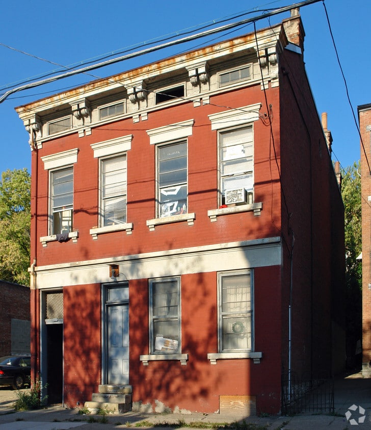 Building Photo - 925 State Ave