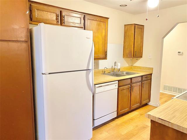 Building Photo - 5701 Willow Elm Dr