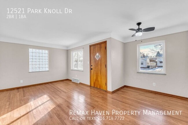 Foto del edificio - 12521 Park Knoll Dr