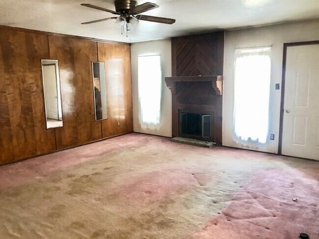 Foto del edificio - 112 Forestwood Dr