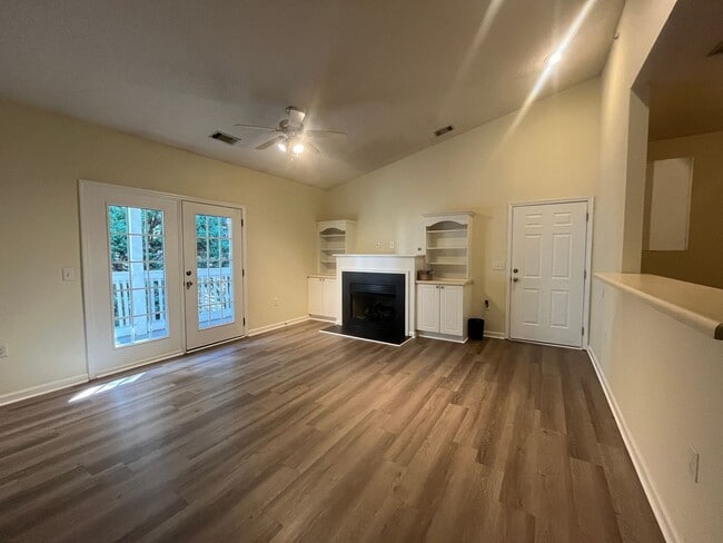 Photo - Spacious 2/2 Apartment Ready For Move In Now!