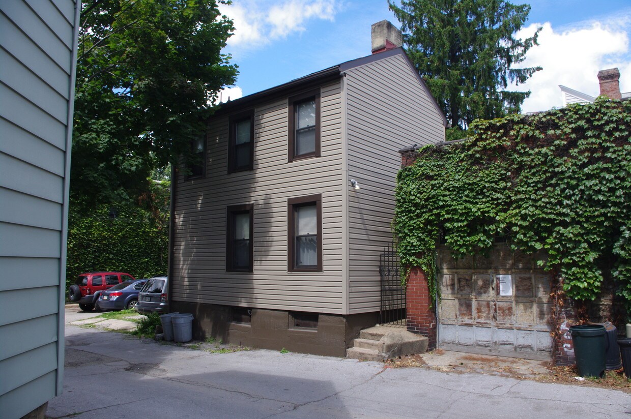 House - 5884 Ellsworth Ave