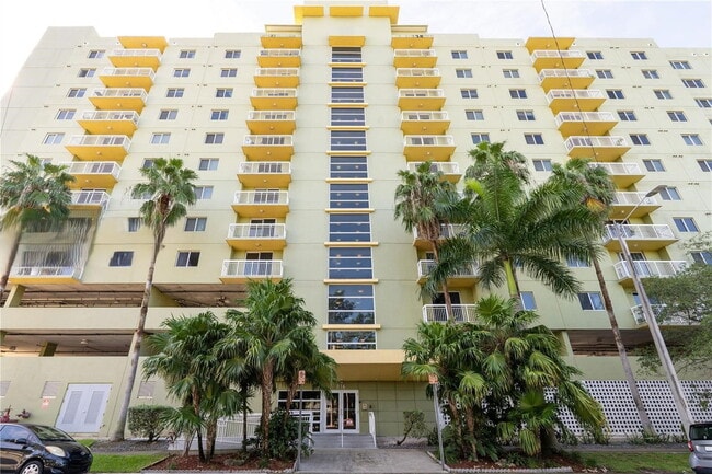 Foto del edificio - 816 NW 11th St