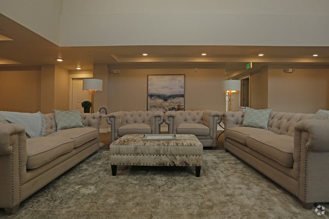Lobby - Avalon Senior Living Apartments