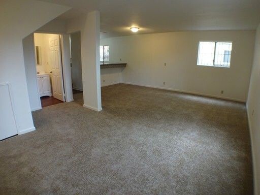 Building Photo - 2326 Santa Fe Ave