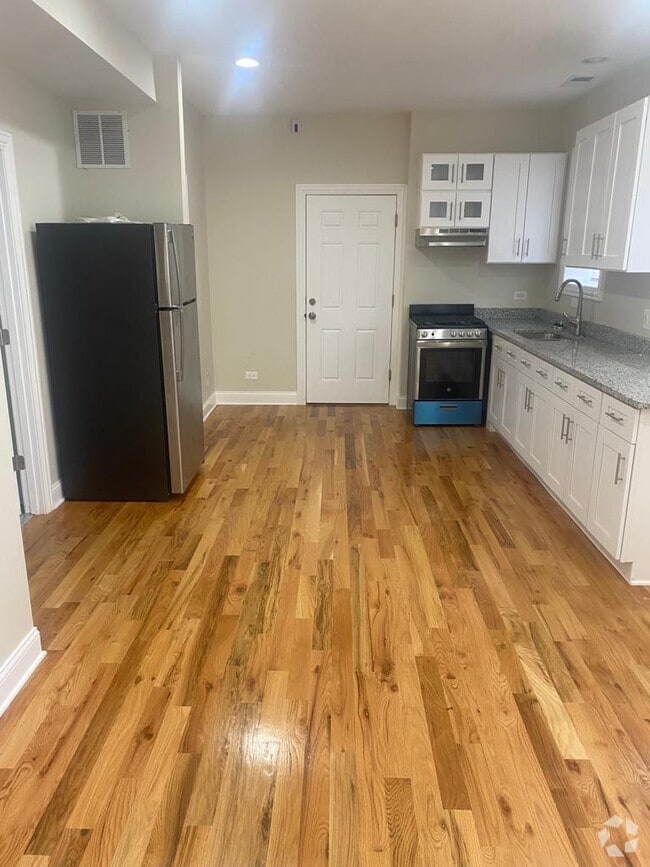 Gaylords Apartments under 2,500 Chicago, IL 4 Rentals