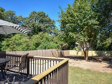 Foto del edificio - 987 Katherwood Dr SW