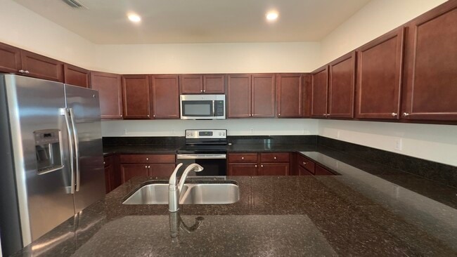Building Photo - 5283 Ellery Terrace