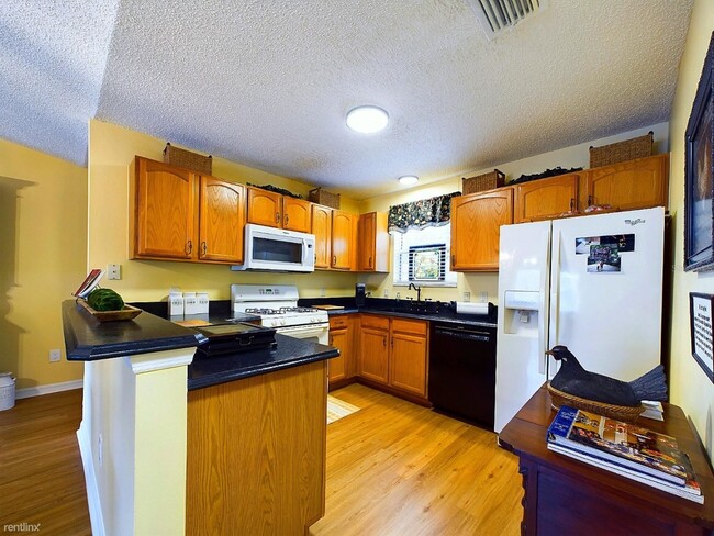 Building Photo - 2 br, 2 bath House - 298 Jefferson Lane