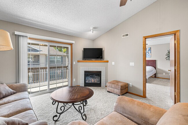 Living Room - 120 Cherry Ct